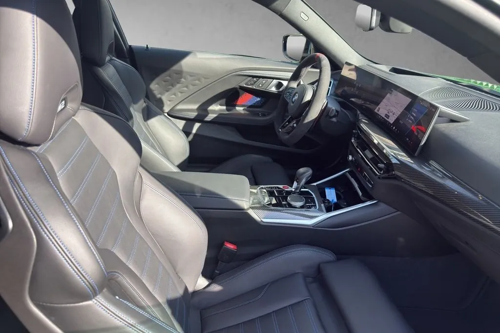 Автомобиль BMW M2 2025 3.0 л 460 л.с Бензин, Зелёный, пробег 1 500 км, производство — Германия, доставка по РФ