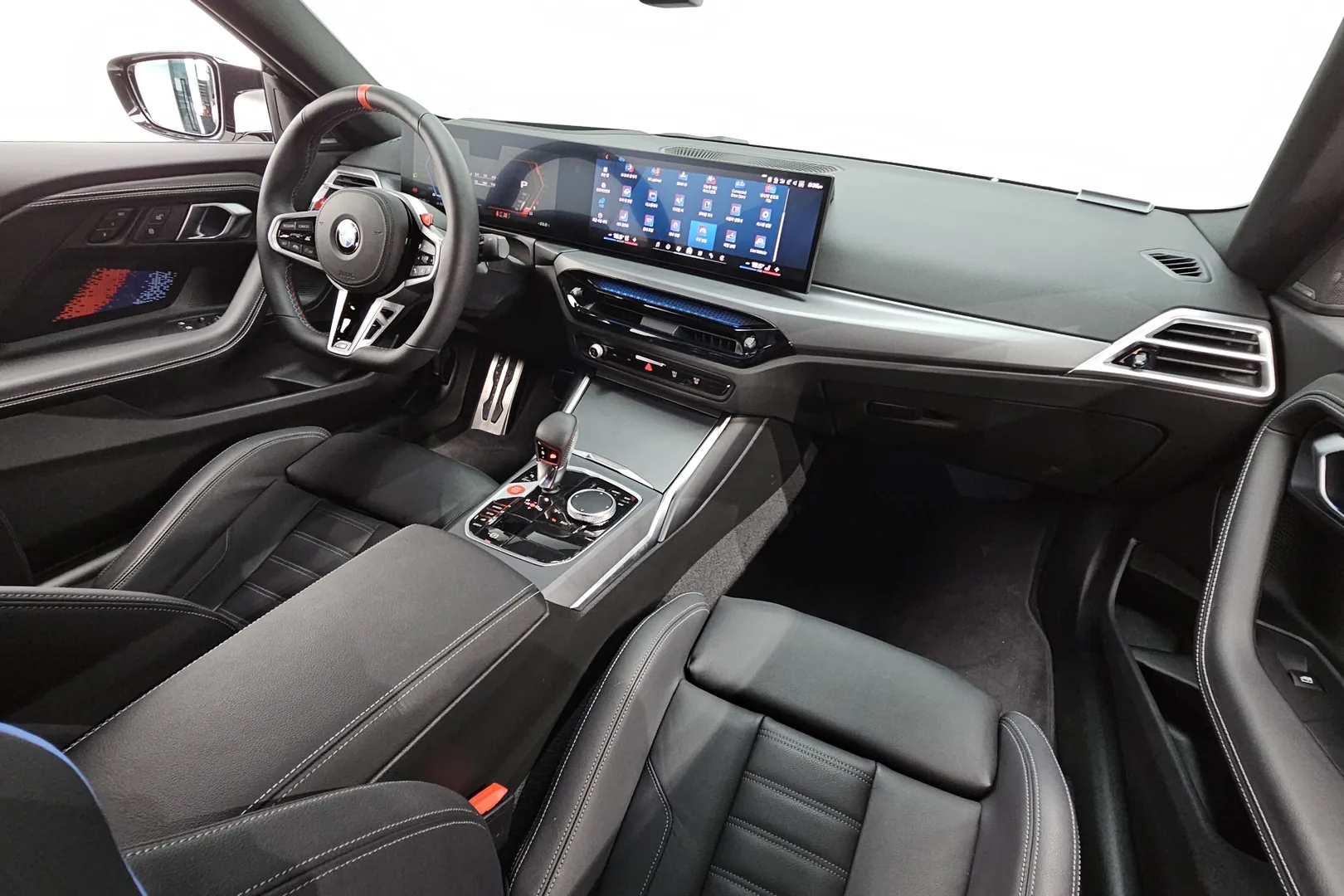 BMW M2 2025 3.0 л 460 л.с Бензин, пробег 9 195 км, Белый, Задний привод, Автомат, авто из Германия, доставка по РФ