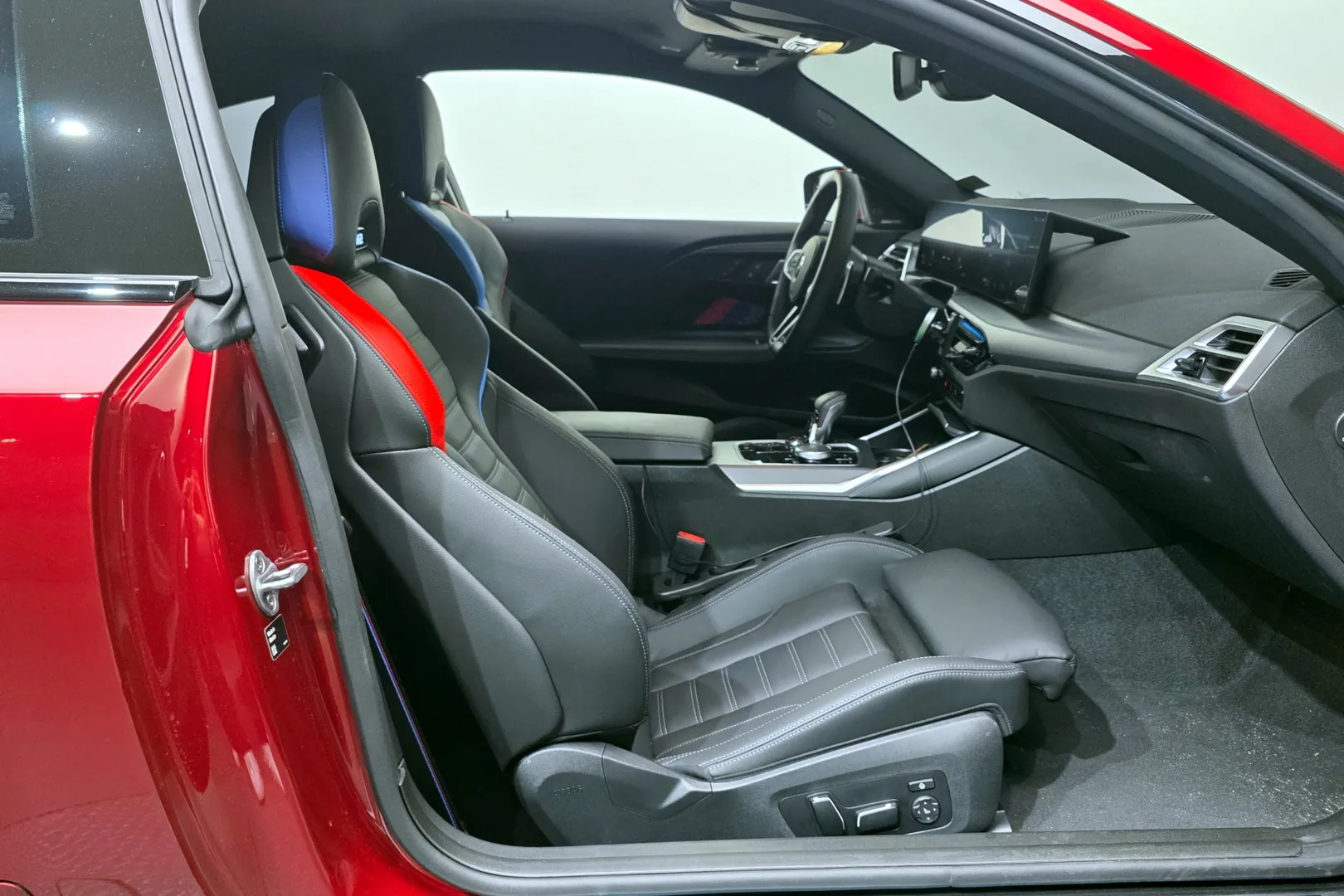 Официальная поставка BMW M2 2025 3.0 л 460 л.с Бензин, Красный, Автомат, Задний привод, привезён из Германия