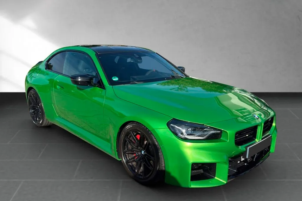Заказать BMW M2 2025 3.0 л 460 л.с Бензин с пробегом 1 500 км, Механика, Задний привод, цвет Зелёный, поставка из Германия, доставка по РФ