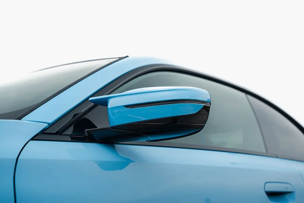 Автомобиль BMW M2 2025 3.0 л 780 л.с Бензин, Синий, пробег 2 490 км, производство — Германия, доставка по РФ