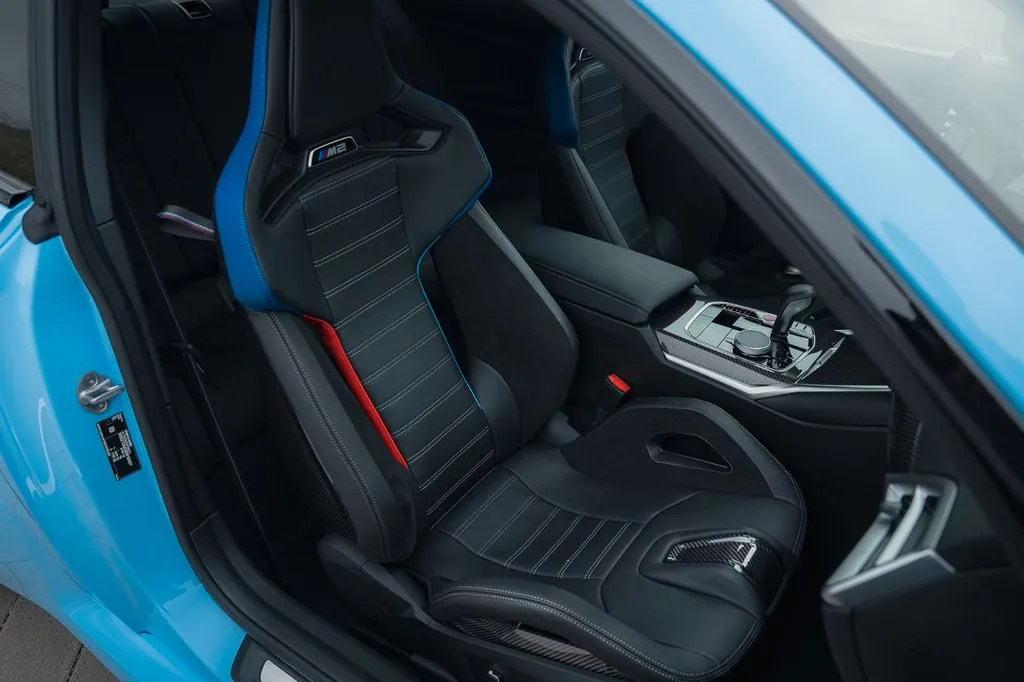 Доступен к заказу BMW M2 2025 3.0 л 780 л.с Бензин: Синий, коробка Механика, привод Задний привод, осмотр и тест-драйв в Москве