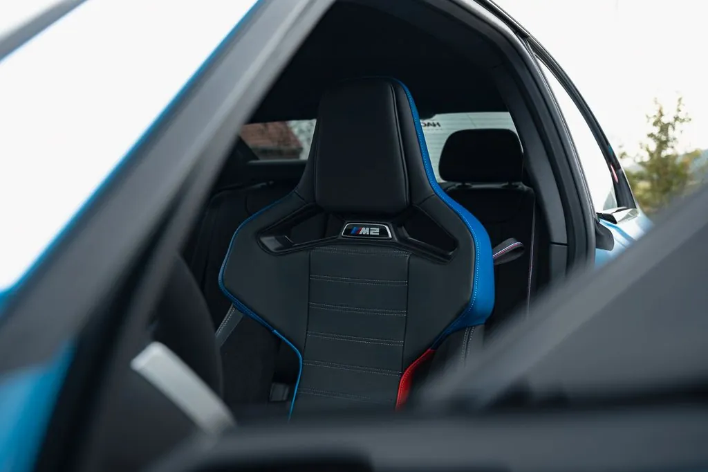 BMW M2 2025 3.0 л 780 л.с Бензин, пробег 2 490 км, Синий цвет, коробка Механика, привод Задний привод, авто из Германия