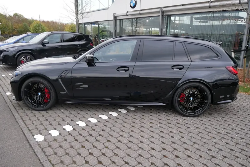 BMW M3 Touring xDrive Competition 2026 3.0 л 530 л.с Бензин, новый авто, Полный привод, Автомат, цвет Чёрный, страна-производитель — Германия M3 Touring xDrive Competition - фото 2
