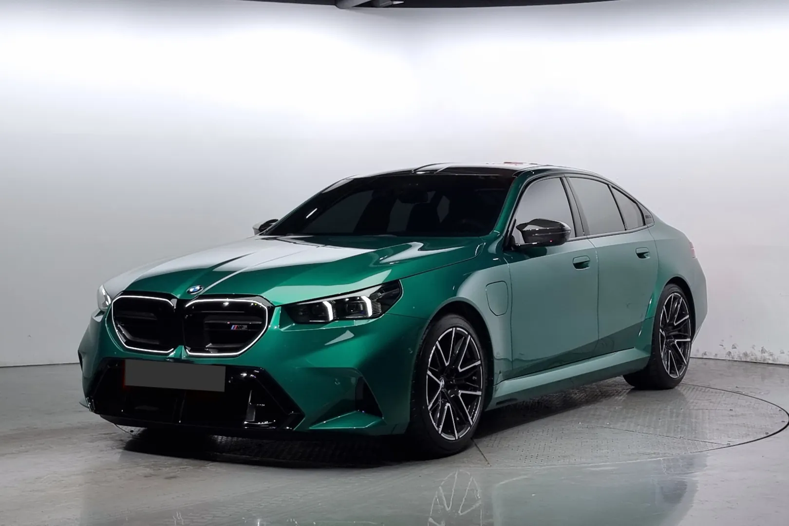 BMW M5 xDrive