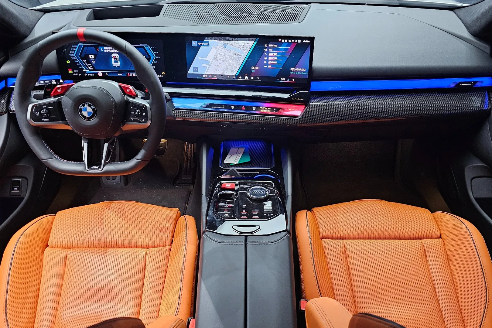 BMW M5 Sedan 2025 4.4 л 727 л.с Гибрид в продаже: Белый, Автомат, Полный привод, страна-производитель — Германия, доставка по РФ