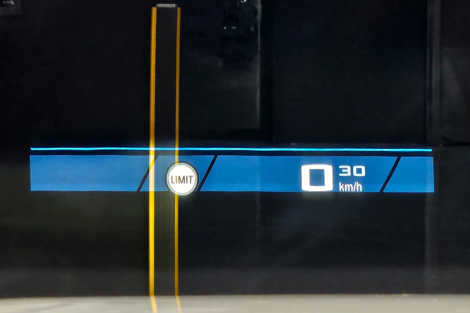 Официальная поставка BMW M5 Sedan 2025 4.4 л 727 л.с Гибрид, Белый, Автомат, Полный привод, привезён из Германия