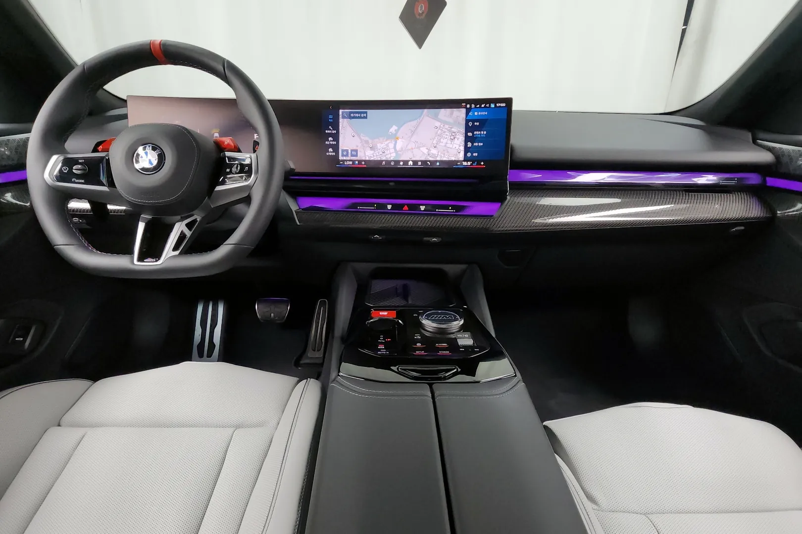 Доступен к заказу BMW M5 2025 4.4 л 585 л.с Гибрид: Серый, коробка Автомат, привод Полный привод, осмотр и тест-драйв в Москве