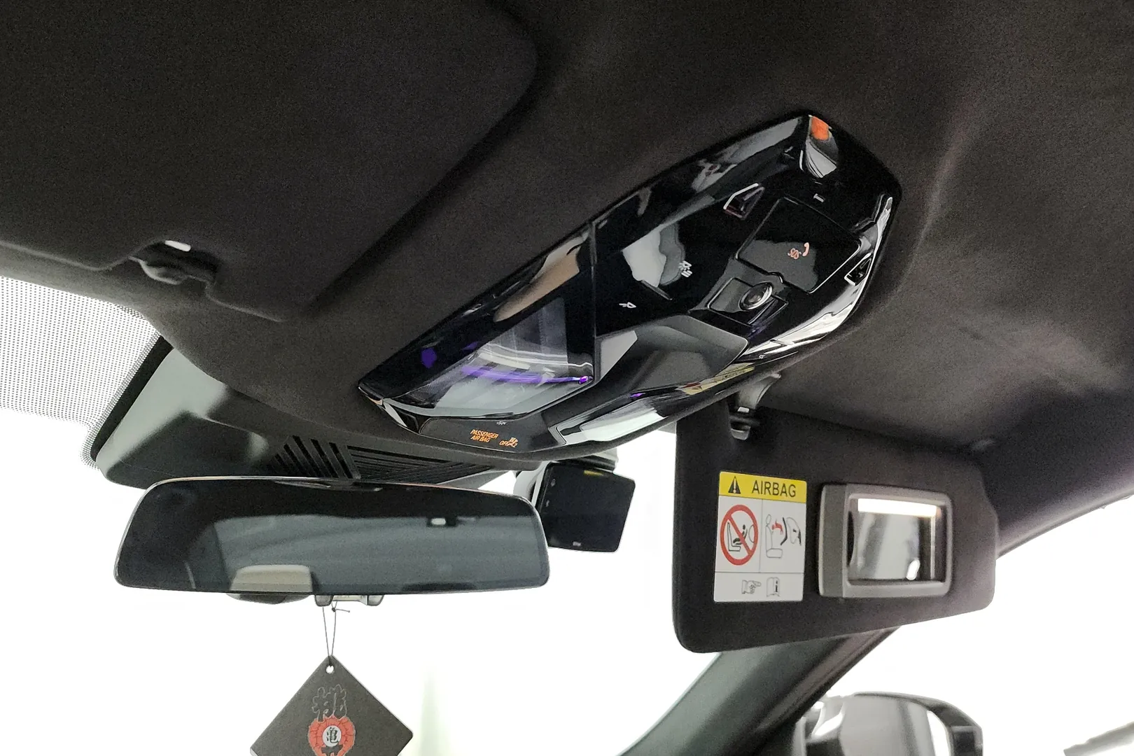 Купить BMW M5 2025 4.4 л 585 л.с Гибрид с минимальным пробегом 5 141 км, Серый, доставим из Германия в любой город РФ