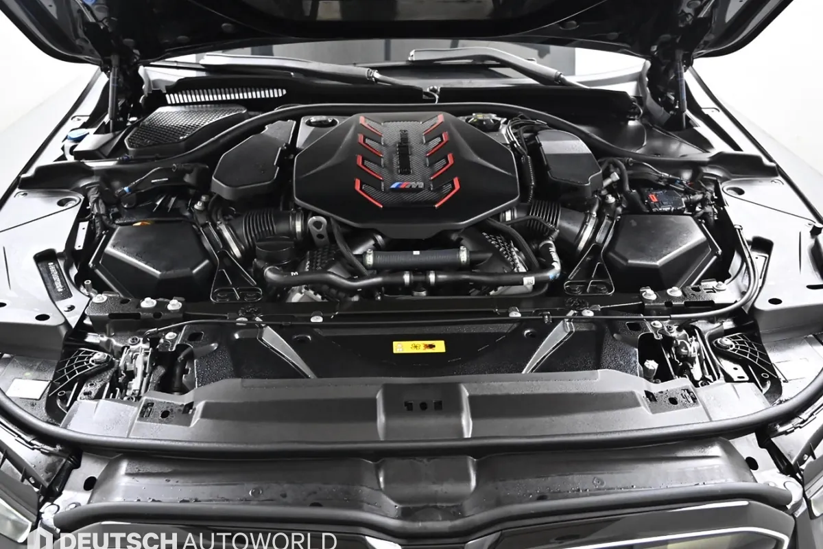 BMW M5 2025 4.4 л 585 л.с Гибрид, пробег 5 030 км, Чёрный цвет, коробка Автомат, привод Полный привод, авто из Германия