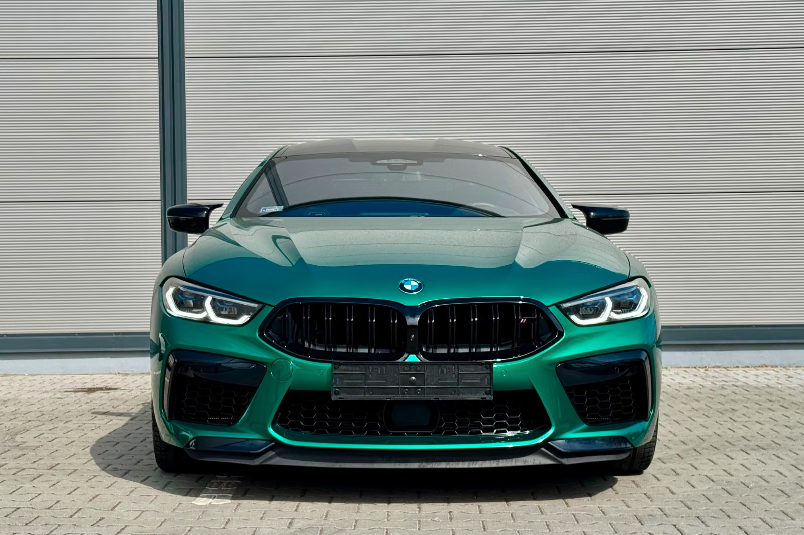 Заказать BMW M8 Competition Gran Coupé 2025 4.4 л 625 л.с Бензин с пробегом 7 000 км, Автомат, Полный привод, цвет Зелёный, поставка из Германия, доставка по РФ M8 Competition Gran Coupé - фото 3