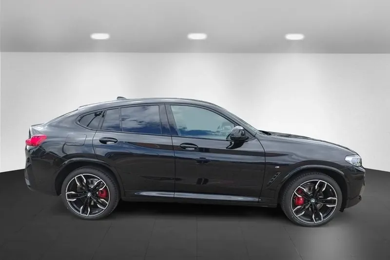 Заказать BMW X4 M40i 2026 3.0 л 359 л.с Бензин с пробегом 10 км, Автомат, Полный привод, цвет Чёрный, поставка из Германия, доставка по РФ X4 M40i - фото 3