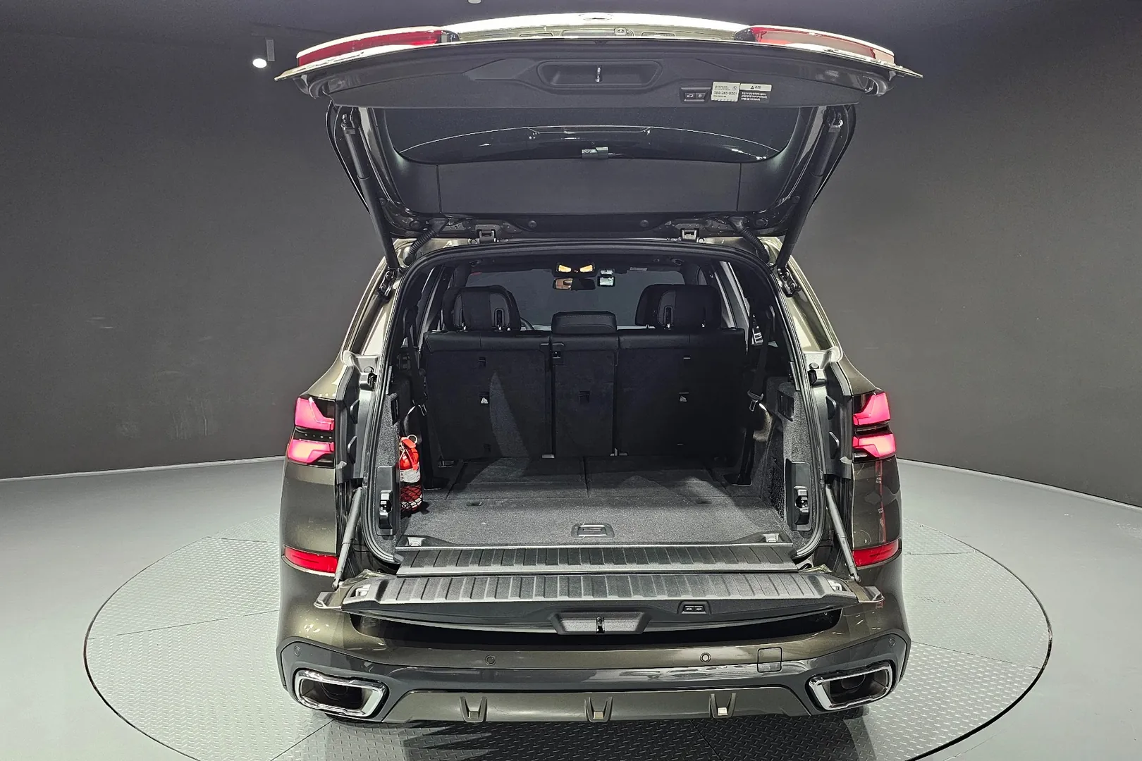 Доступен к заказу BMW X5 40i xDrive M Sport Pro Special Edition 2025 3.0 л 381 л.с Бензин: Серый, коробка Автомат, привод Полный привод, осмотр и тест-драйв в Москве