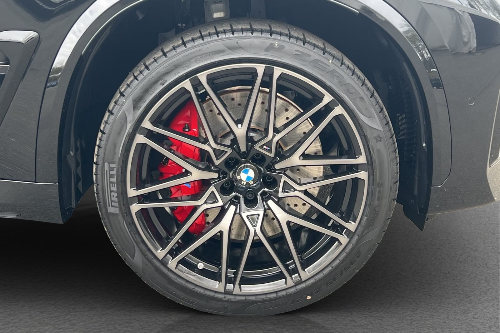 BMW X5 M Competition M Sport 2026, чёрный, фото 22