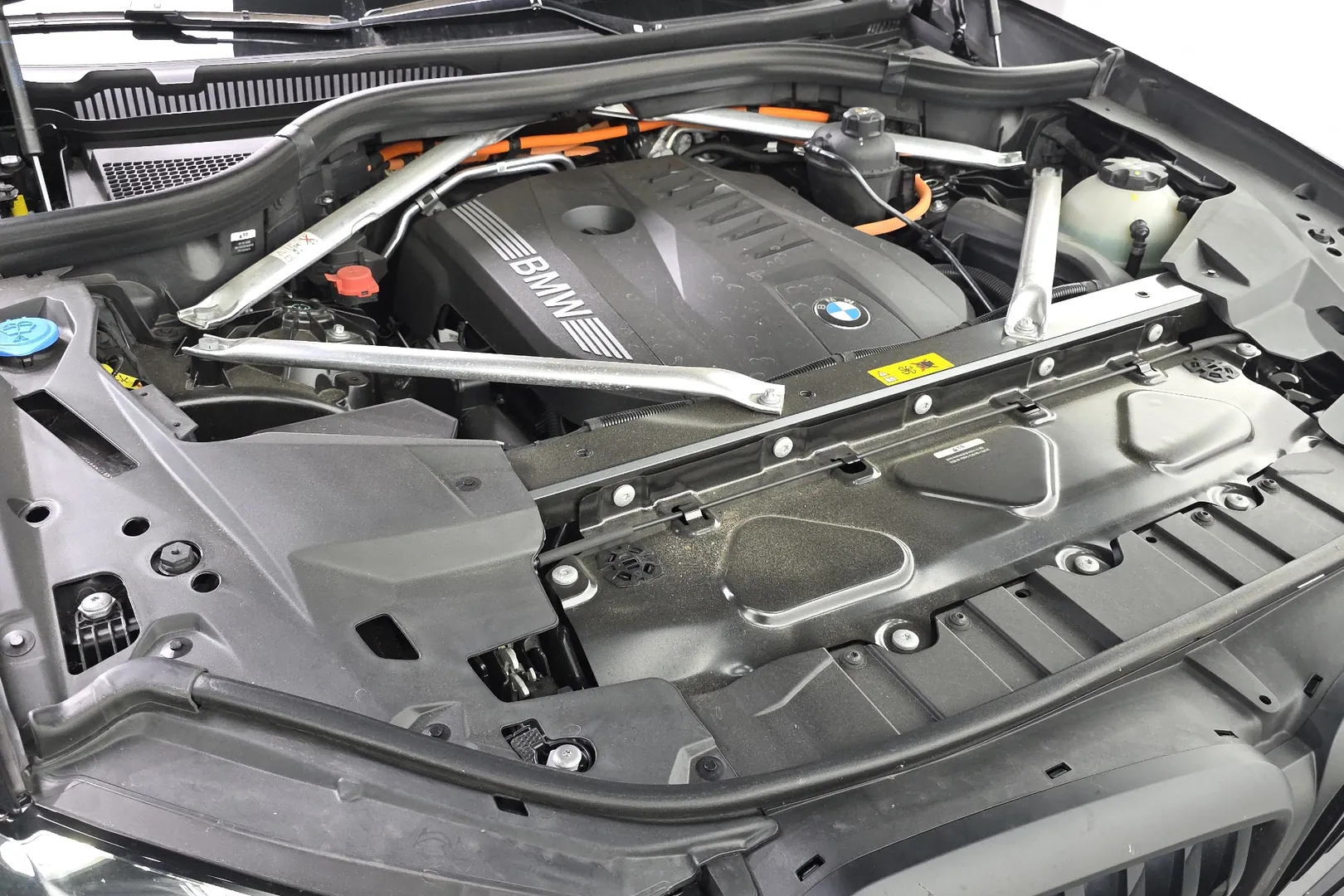 Доставка по РФ: BMW X5 xDrive50e M 2025 3.0 л 313 л.с Гибрид, Чёрный, пробег 13 144 км, Полный привод, Автомат, осмотр возможен в Москве