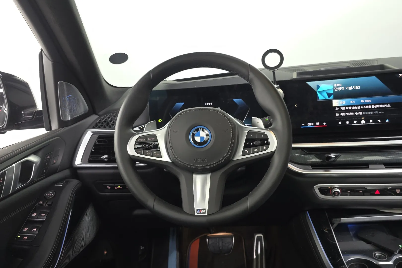 BMW X5 xDrive50e M 2025 3.0 л 313 л.с Гибрид, коробка Автомат, привод Полный привод, автомобиль из Германия, доставка по России