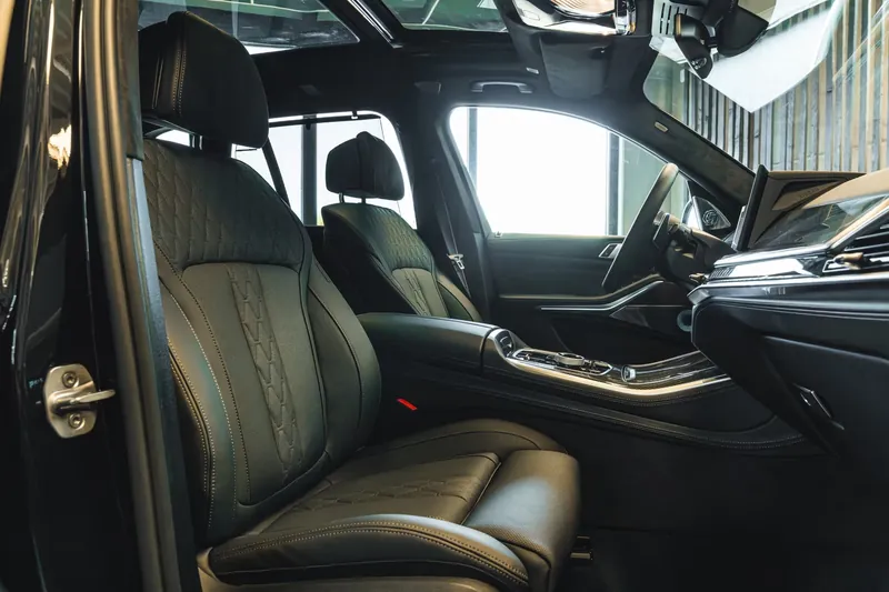Автомобиль BMW X5 40d xDrive M Sport 2026 3.0 л 352 л.с Дизель, Чёрный, пробег 50 км, производство — Германия, доставка по РФ, фото 9