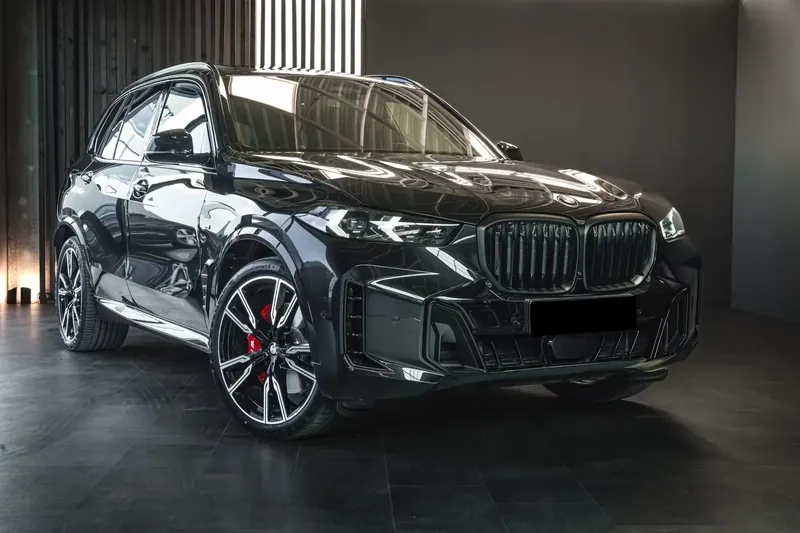 Заказать BMW X5 40d xDrive M Sport 2026 3.0 л 352 л.с Дизель с пробегом 50 км, Автомат, Полный привод, цвет Чёрный, поставка из Германия, доставка по РФ X5 40d xDrive M Sport - фото 3