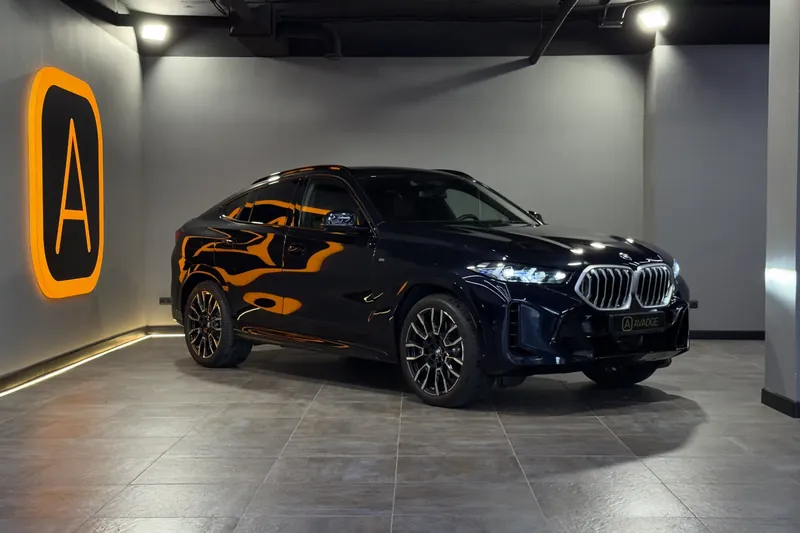 Заказать BMW X6 40i xDrive M Sport 2025 3.0 л 381 л.с Бензин с пробегом 12 500 км, Автомат, Полный привод, цвет Чёрный, поставка из Корея, доставка по РФ X6 40i xDrive M Sport - фото 3