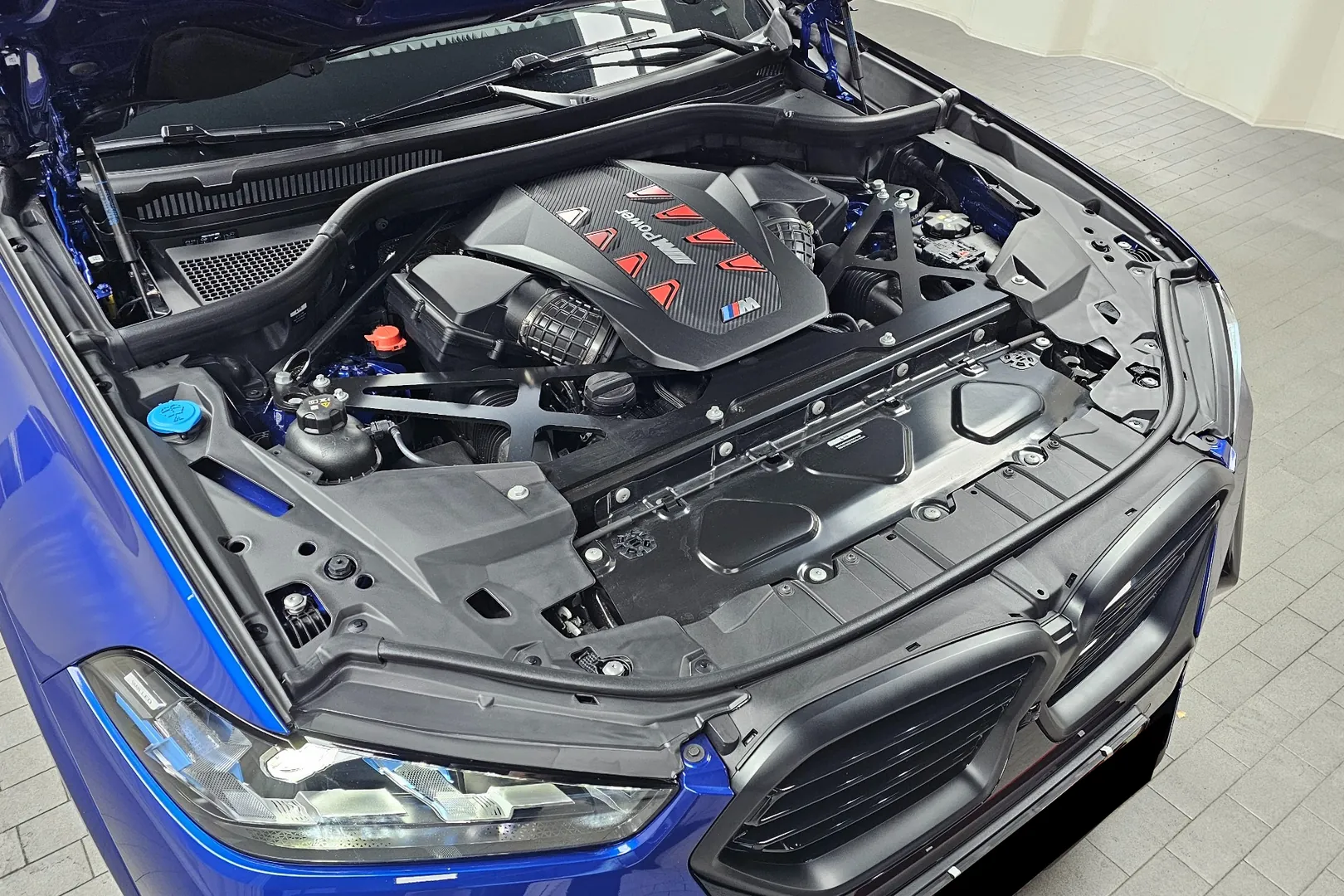 Официальная поставка BMW X6M Competition 2025 4.4 л 625 л.с Бензин, Синий, Автомат, Полный привод, привезён из Германия