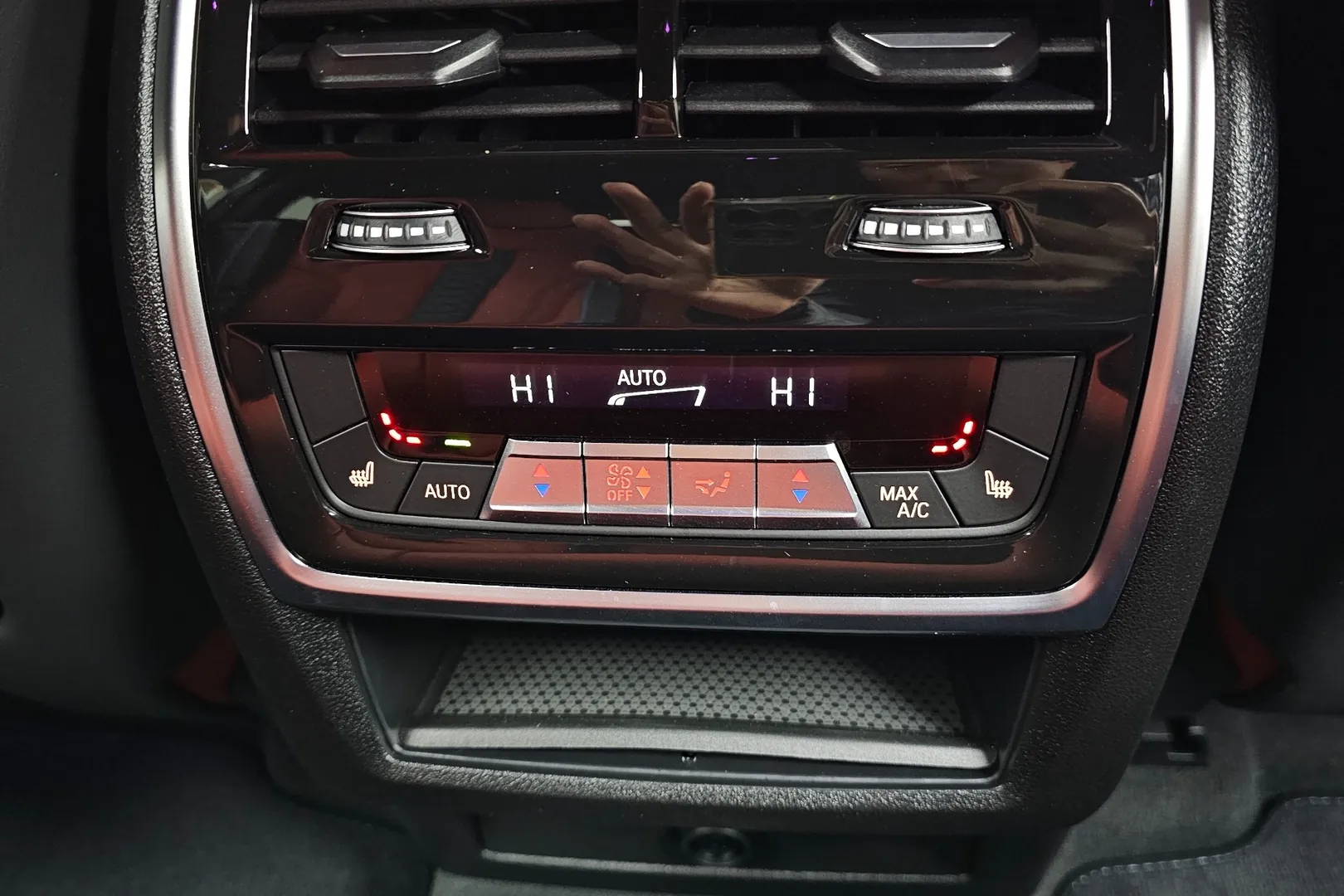 Купить BMW X6M Competition 2025 4.4 л 625 л.с Бензин с минимальным пробегом 7 218 км, Синий, доставим из Германия в любой город РФ