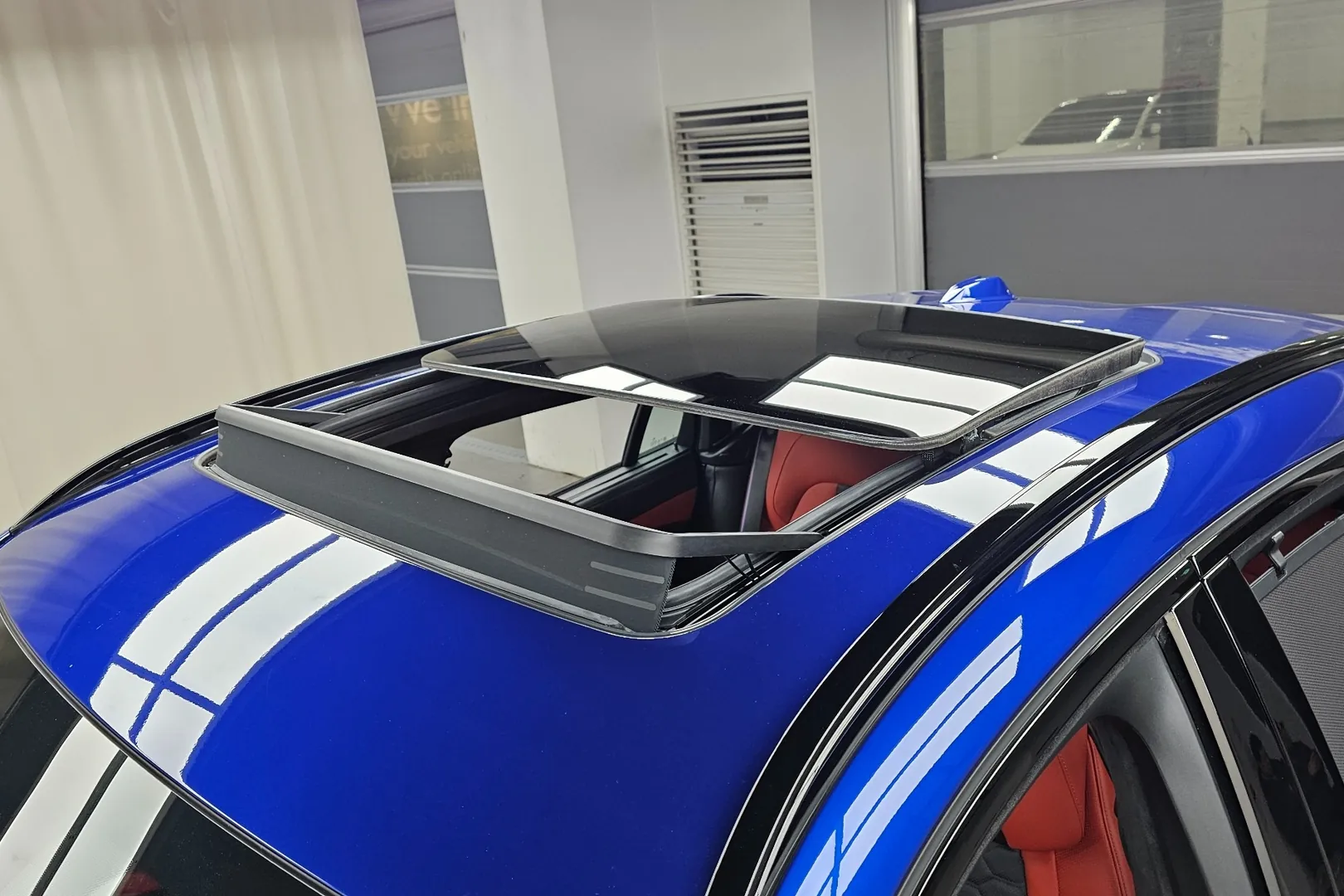 Доступен к заказу BMW X6M Competition 2025 4.4 л 625 л.с Бензин: Синий, коробка Автомат, привод Полный привод, осмотр и тест-драйв в Москве