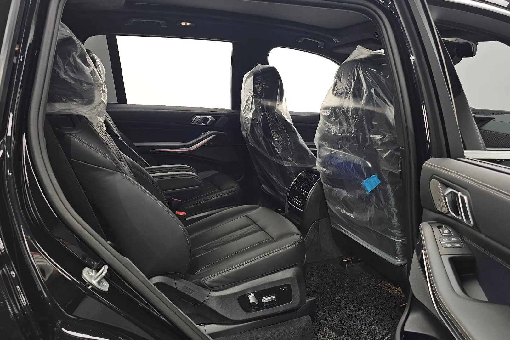 Надёжный BMW X7 40i M Sport xDrive 2026 3.0 л 381 л.с Бензин с двигателем 3,0 л, Чёрный, пробег 165 км, Автомат, поставка из Корея, фото 8