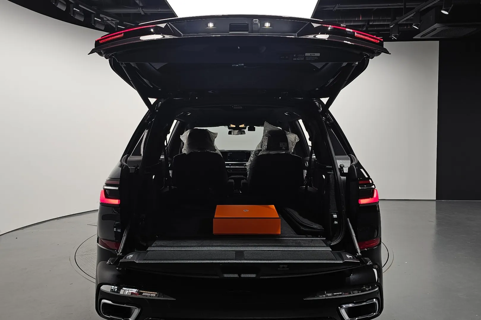 BMW X7 40i  M Sport xDrive 2026, чёрный, фото 27
