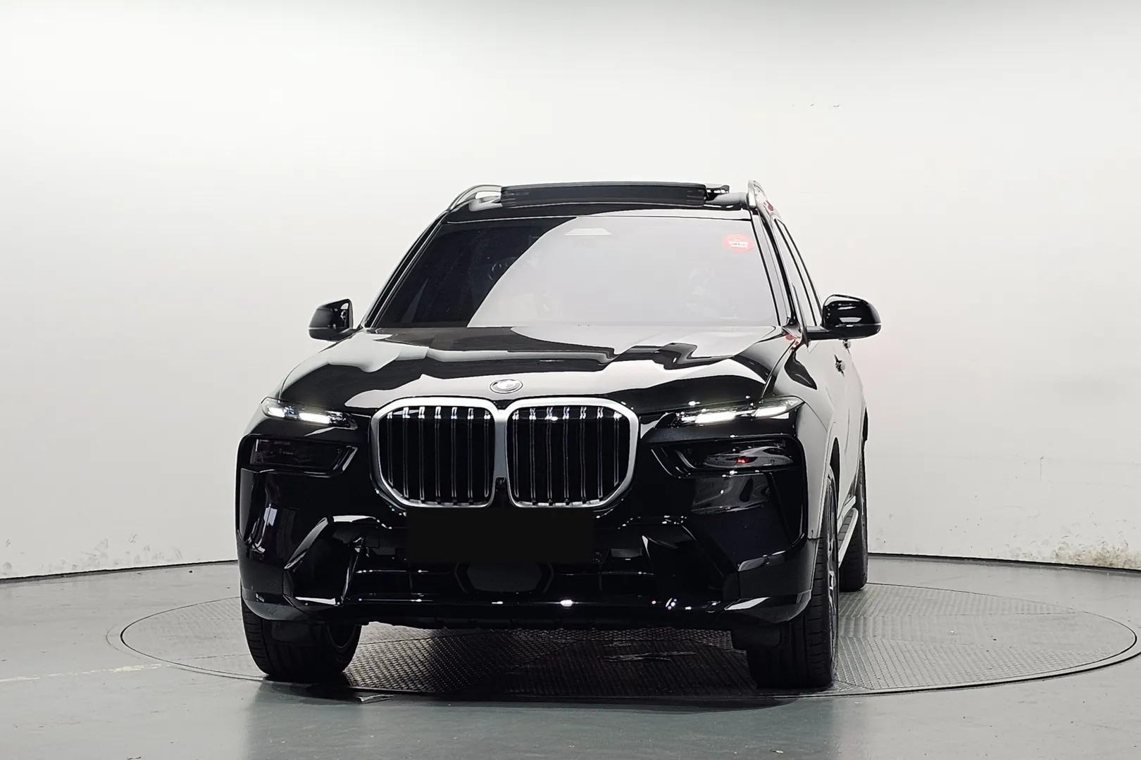 BMW X7 40i M Sport xDrive 2026 3.0 л 381 л.с Бензин, новый авто, Полный привод, Автомат, цвет Чёрный, страна-производитель — Корея X7 40i  M Sport xDrive - фото 2