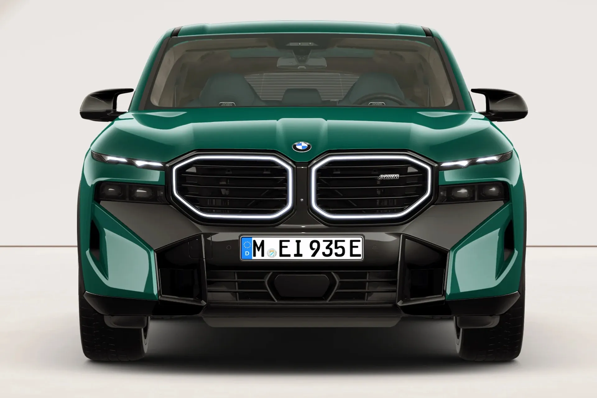 Заказать BMW XM 50e 2026 3.0 л 476 л.с Гибрид с пробегом 0 км, Автомат, Полный привод, цвет Зелёный, поставка из Германия, доставка по РФ