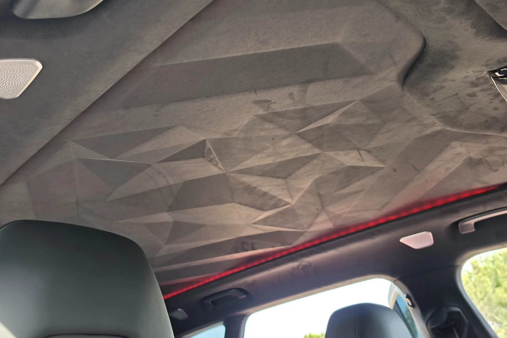 Оформить заказ на BMW XM 2025 4.4 л 653 л.с Гибрид, коробка: Автомат, привод: Полный привод, доставка по России, салон в Москве