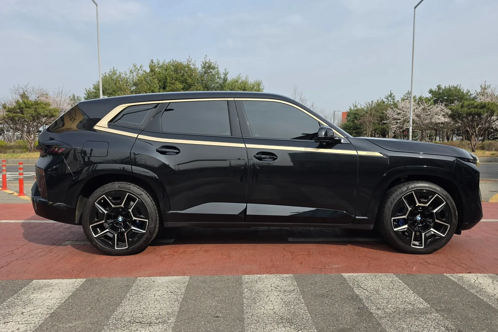 Купить BMW XM 2025 4.4 л 653 л.с Гибрид, Чёрный, Автомат, Полный привод — авто из Германия, с доставкой по всей России