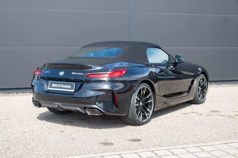 BMW Z4 M40i 2026 3.0 л 340 л.с Бензин, новый авто, Задний привод, Автомат, цвет Чёрный, страна-производитель — Германия Z4 M40i — фото 2