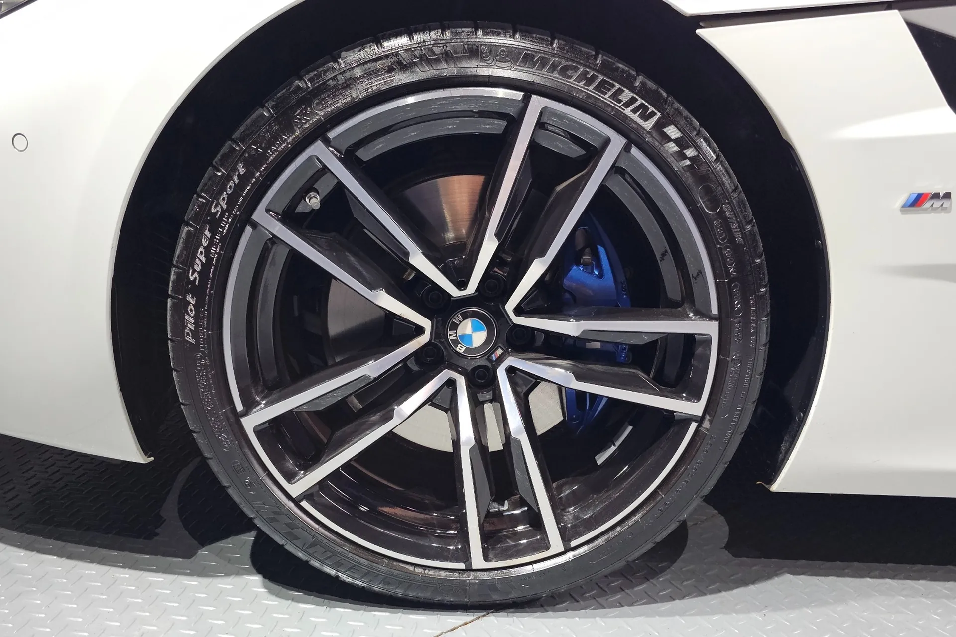 BMW Z4 sDrive20i M Sport 2024 2.0 л 197 л.с Бензин в продаже: Белый, Автомат, Задний привод, страна-производитель — Германия, доставка по РФ