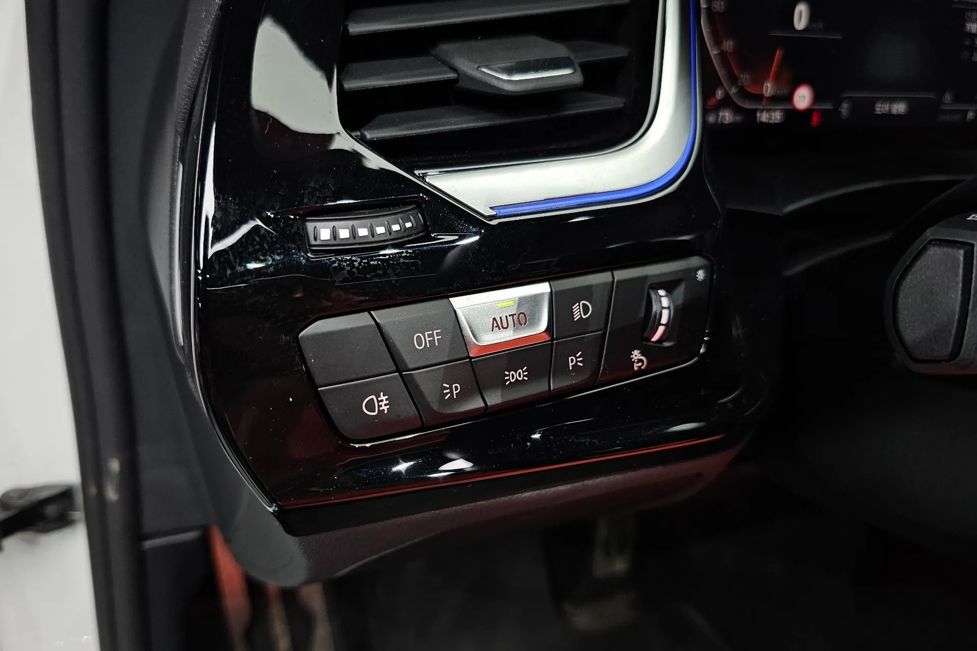 Доставка по РФ: BMW Z4 sDrive20i M Sport 2024 2.0 л 197 л.с Бензин, Белый, пробег 6 383 км, Задний привод, Автомат, осмотр возможен в Москве