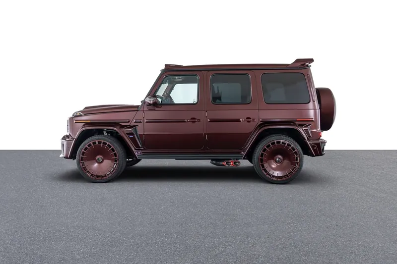 Заказать Brabus G 63 AMG DEEP RED 2026 4.0 л 800 л.с Бензин с пробегом 10 км, Автомат, Полный привод, цвет Бордовый, поставка из Германия, доставка по РФ G 63 AMG DEEP RED - фото 3