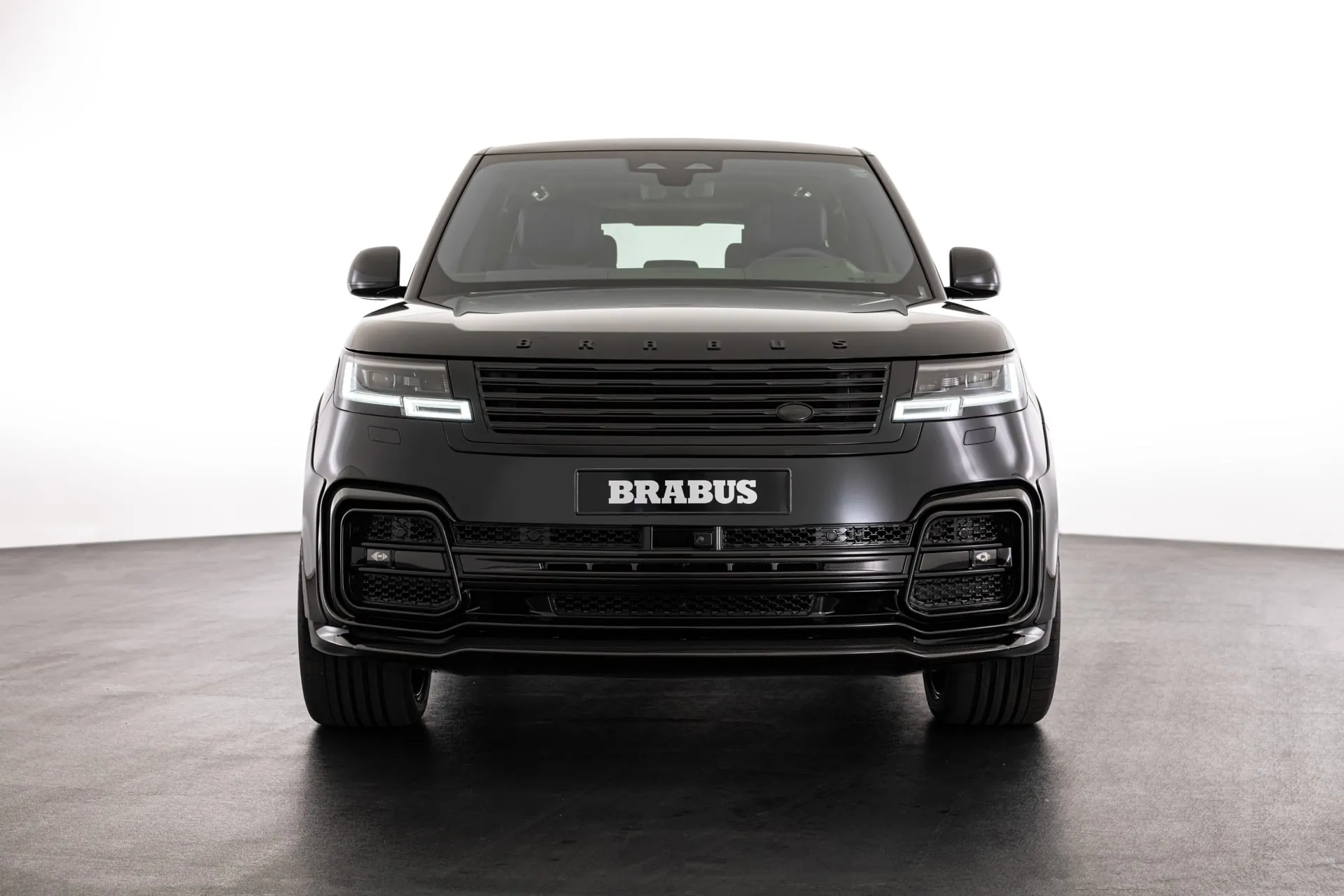 Brabus Range Rover SV LWB 2026 4.4 л 700 л.с Бензин, новый авто, Полный привод, Автомат, цвет Чёрный, страна-производитель — Германия Range Rover SV LWB - фото 2