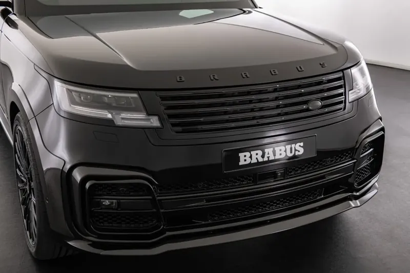 Заказать Brabus Range Rover SV LWB 2026 4.4 л 700 л.с Бензин с пробегом 10 км, Автомат, Полный привод, цвет Чёрный, поставка из Германия, доставка по РФ Range Rover SV LWB - фото 3