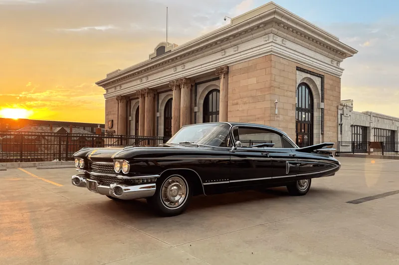 Cadillac Fleetwood Sixty Special 1959 6.4 л 325 л.с Бензин, новый авто, Задний привод, Автомат, цвет Чёрный, страна-производитель — США Fleetwood Sixty Special - фото 2