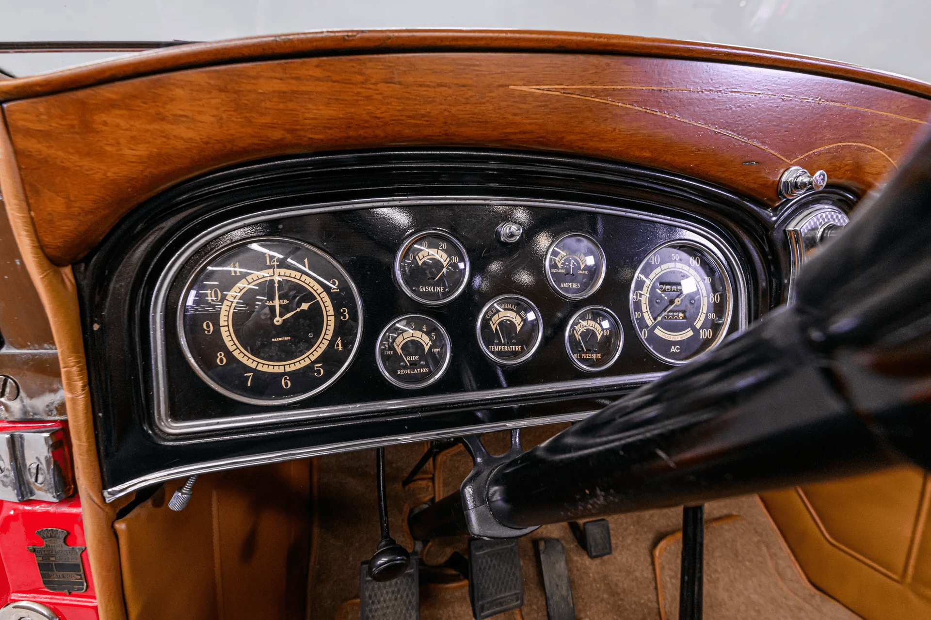 Cadillac Series 355-C Eight V8 Convertible Coupe 1933, красный, фото 25