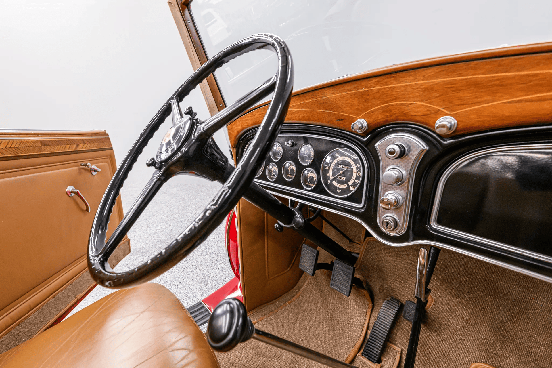 Cadillac Series 355-C Eight V8 Convertible Coupe 1933, красный, фото 27