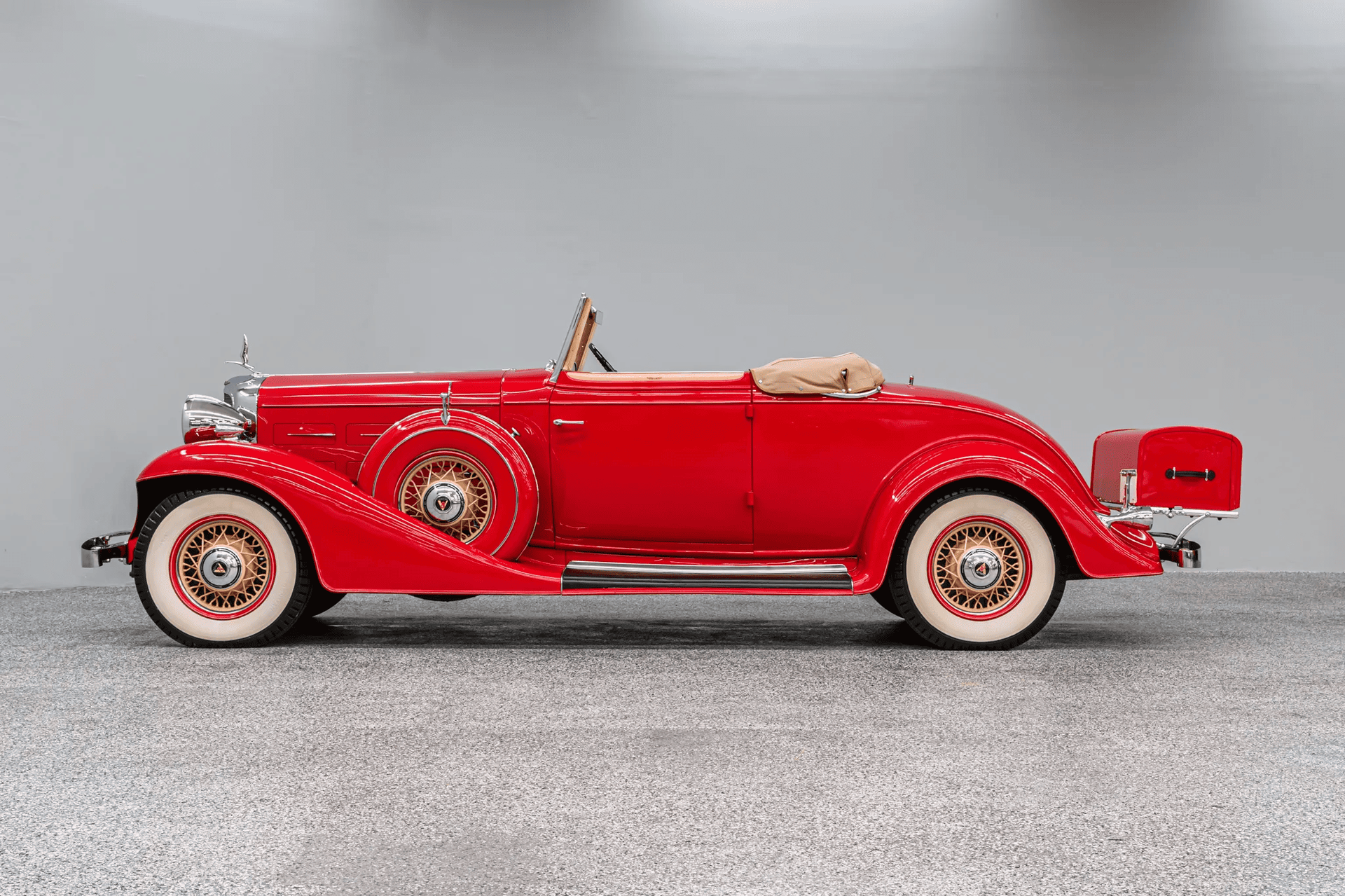 Заказать Cadillac Series 355-C Eight V8 Convertible Coupe 1933 5.8 л 115 л.с Бензин с пробегом 11 000 км, Механика, Задний привод, цвет Красный, поставка из США, доставка по РФ, фото 2