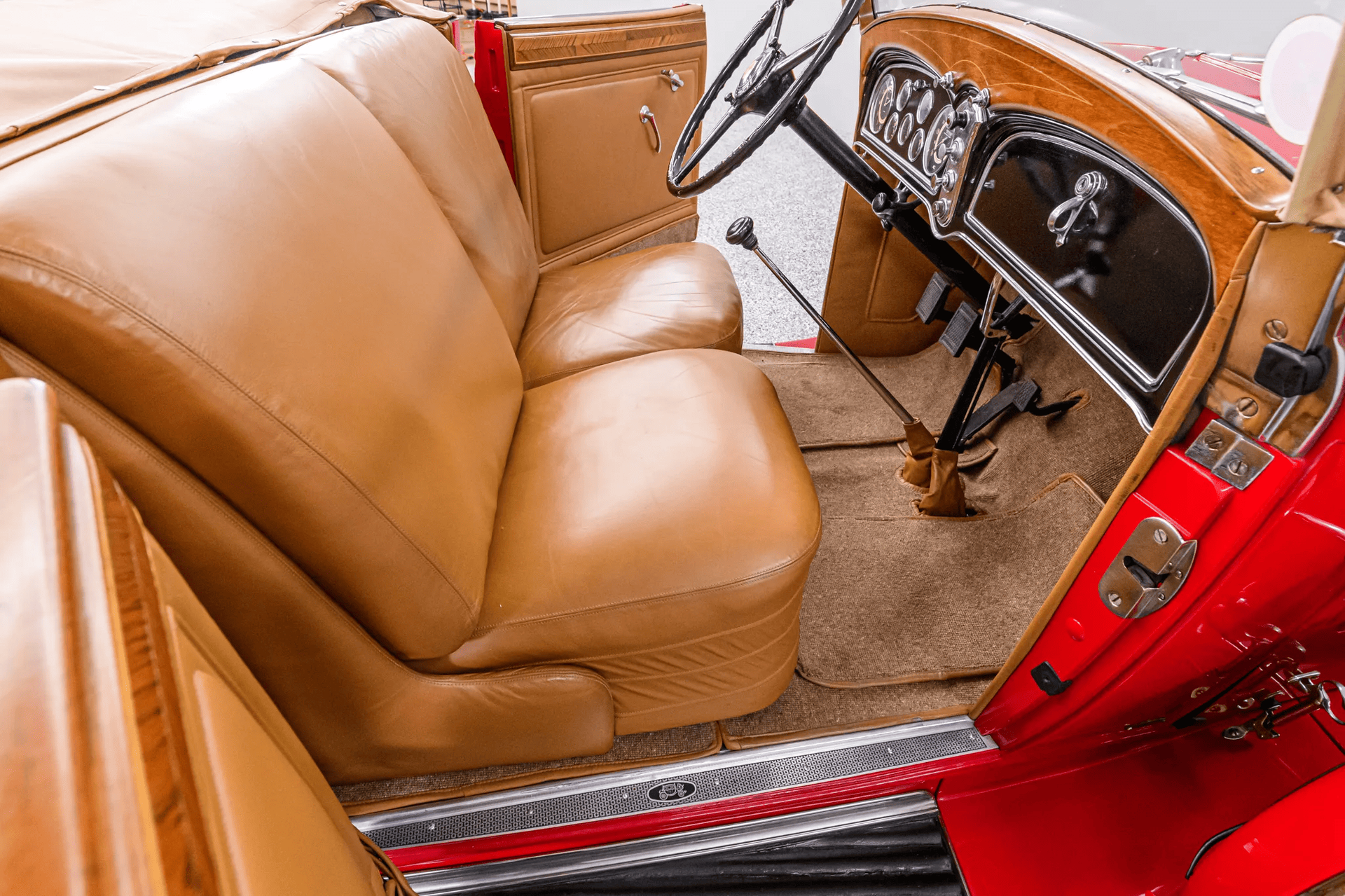 Cadillac Series 355-C Eight V8 Convertible Coupe 1933, красный, фото 29