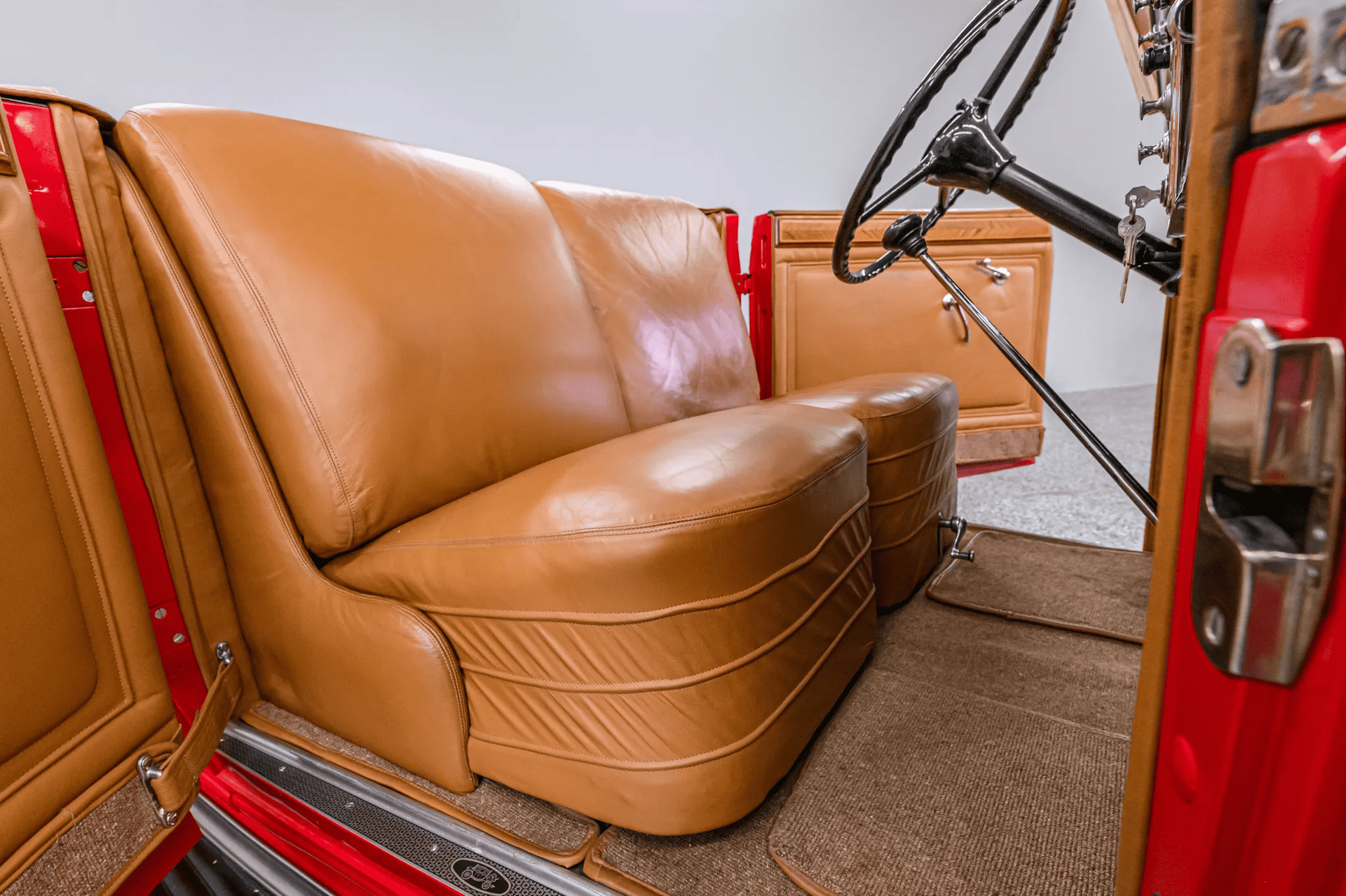 Cadillac Series 355-C Eight V8 Convertible Coupe 1933, красный, фото 30