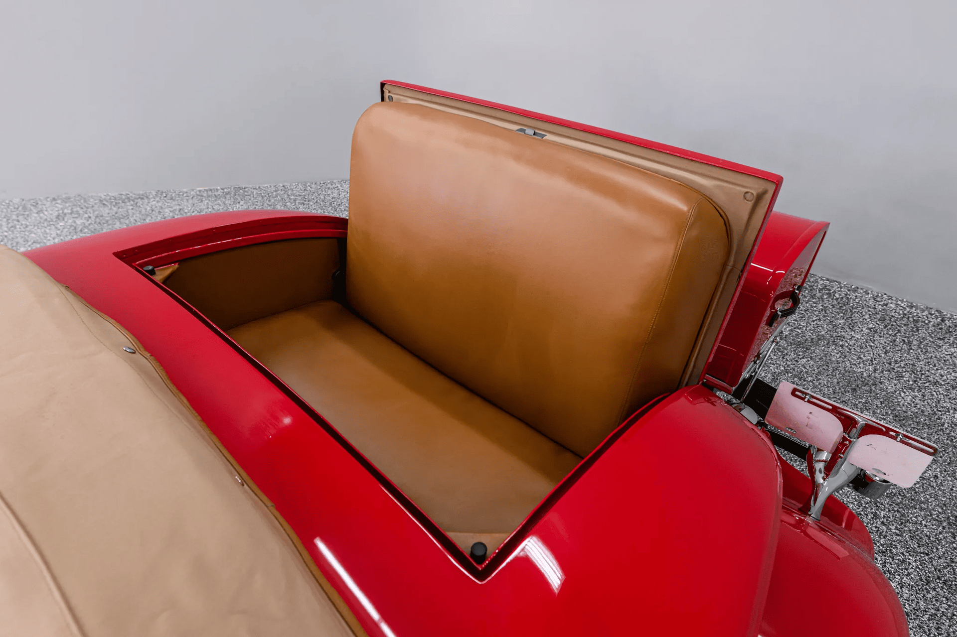 Cadillac Series 355-C Eight V8 Convertible Coupe 1933, красный, фото 31