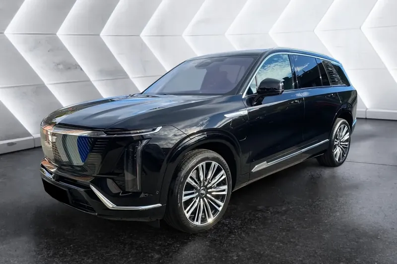 Cadillac VISTIQ Luxury EV AWD