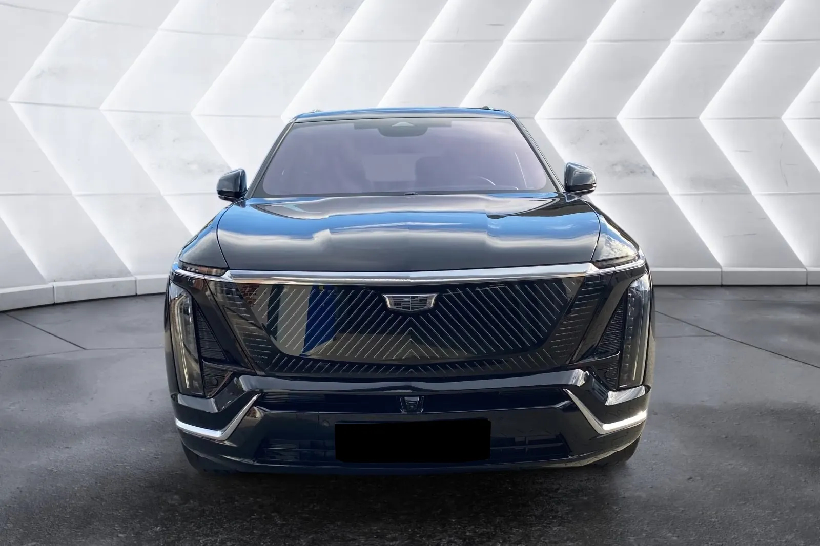Cadillac VISTIQ Luxury EV AWD 2026 0.0 л 615 л.с Электричество, новый авто, Полный привод, Автомат, цвет Чёрный, страна-производитель — Германия VISTIQ Luxury EV AWD - фото 2