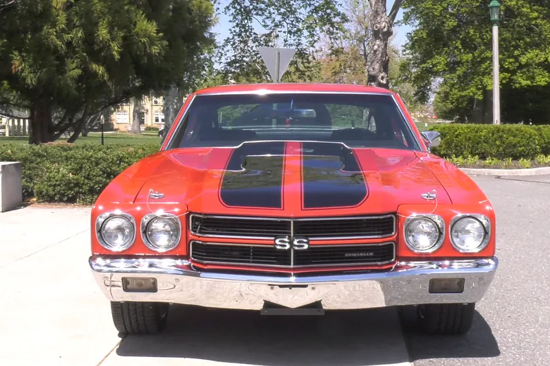 Chevrolet Chevelle SS 454 1970 7.4 л 360 л.с Бензин, новый авто, Задний привод, Механика, цвет Красный, страна-производитель — США Chevelle SS 454 - фото 2