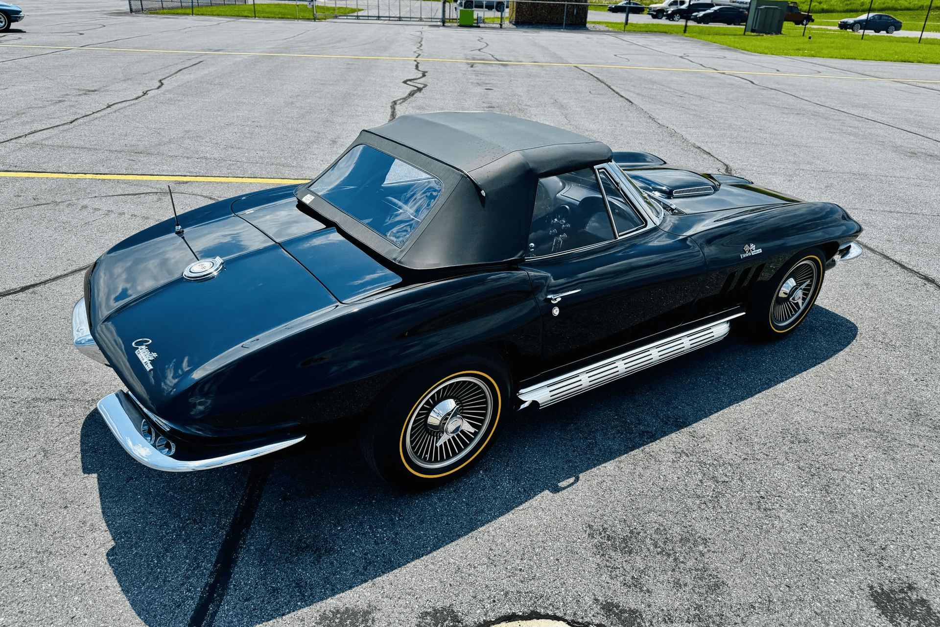 Автомобиль Chevrolet Corvette C2 (Sting Ray) 1965 6.5 л 425 л.с Бензин, Чёрный, пробег 32 000 км, производство — США, доставка по РФ, фото 9
