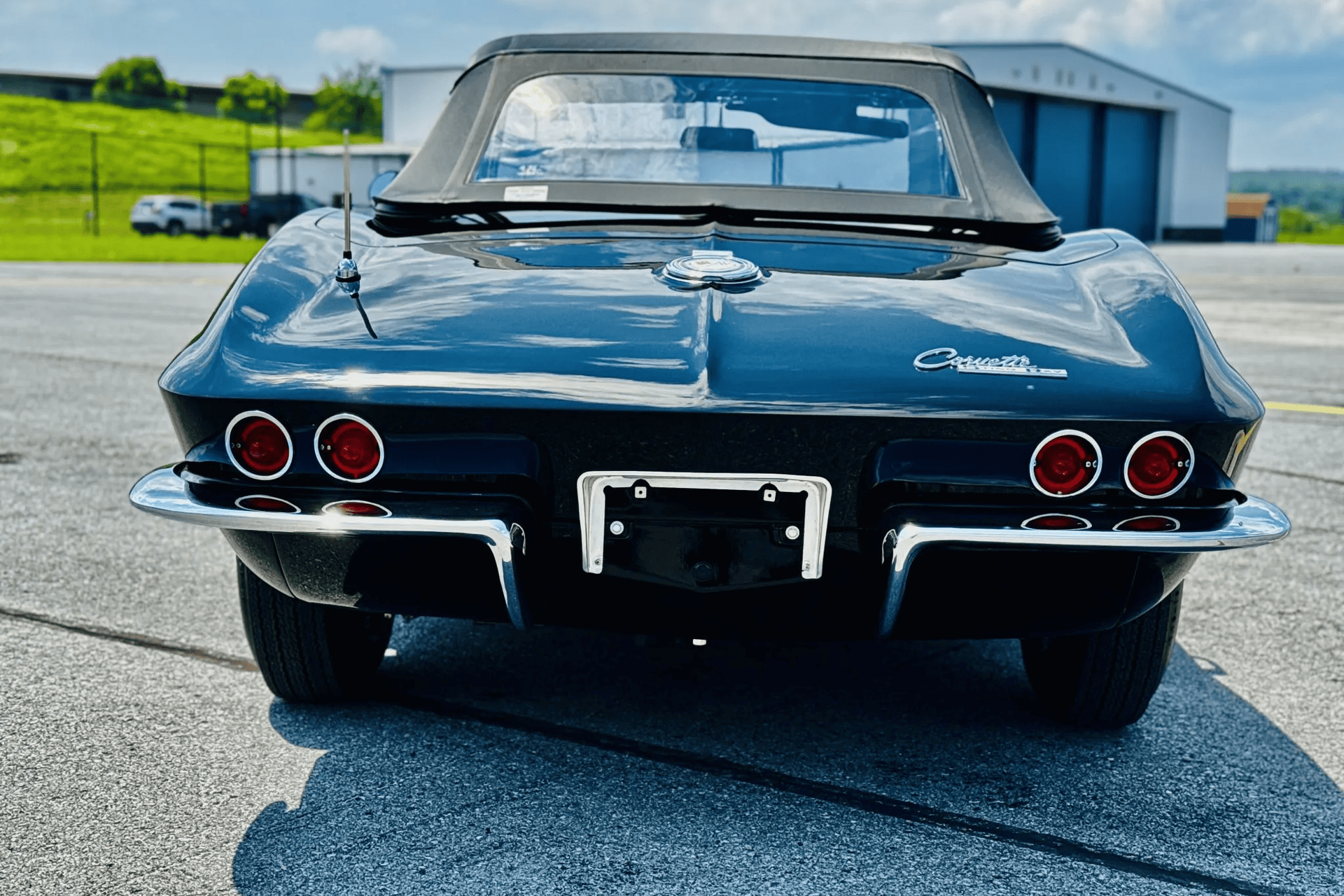 Chevrolet Corvette C2 (Sting Ray) 1965 6.5 л 425 л.с Бензин, пробег 32 000 км, Чёрный, Задний привод, Механика, авто из США, доставка по РФ, фото 11